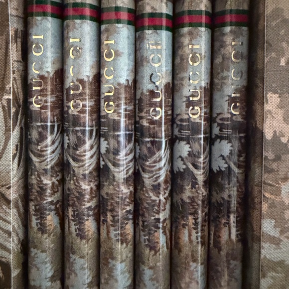 NWT Gucci 6 piece Pencil Set in box - Picture 5 of 5